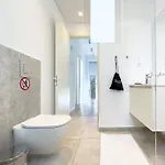 Sunset Park Villa *