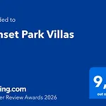 Sunset Park Villa *